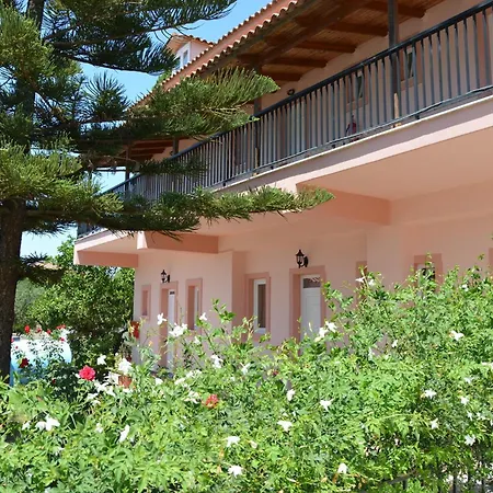 Red Rose Garden Apartment