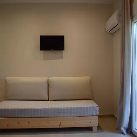 Red Rose Garden Apartment
