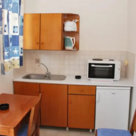 Red Rose Garden Apartment